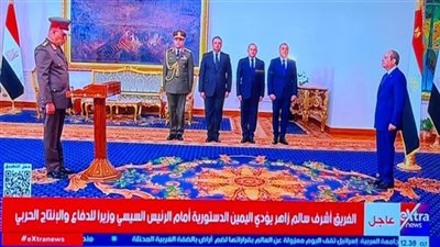 تعيين الفريق أشرف سالم وزيرًا للدفاع خلفًا لعبد المجيد صقر