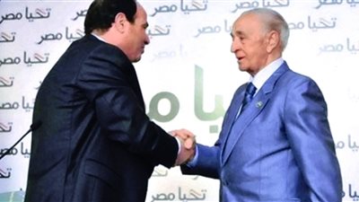 الإعلامي الكبير فهمي عمر