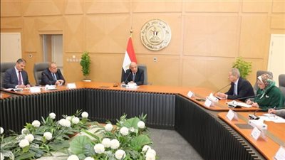 وزير الكهرباء يوجه برفع درجة الاستعداد لتأمين الشبكة الموحدة وضمان استمرارية التغذية الكهربائية