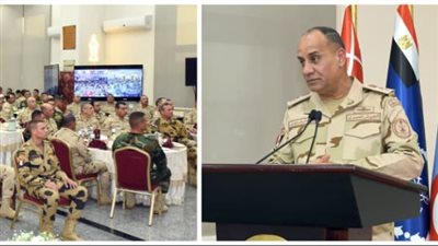 الفريق أشرف سالم زاهر القائد العام للقوات المسلحة وزير الدفاع والإنتاج الحربى يتفقد الجاهزية القتالية للمنطقة المركزية العسكرية ويشارك المقاتلين وجبة الإفطار