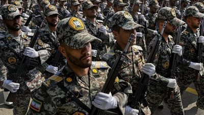الحرس الثوري الإيراني يعلن مقتل 7 عسكريين رفيعي المستوى