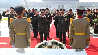  احتفالا بيوم الشهيد والمحارب القديم  .. 