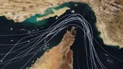 قائد البحرية الفرنسية: قد نحتاج تدخلاً عسكرياً لإعادة فتح مضيق هرمز