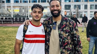 أحمد حسام ميدو ونجله