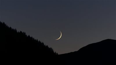 الإفتاء تستطلع هلال ذي القعدة الجمعة المقبل.. والحسابات الفلكية تُعلن موعد أول أيامه