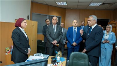 خلال تفقده لشركة تويا تكنولوجي.. وزير الدولة للإنتاج الحربي يتابع منظومات العمل الرقمية وتأمين الشبكات