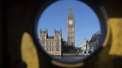 وزيرة الخزانة البريطانية: حرب أمريكا وإسرائيل ضد إيران كانت خطأ