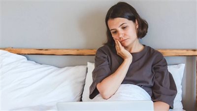 الأمعاء والدماغ.. كيف تؤثر البكتيريا النافعة على المزاج والسعادة؟