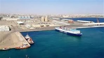 إعادة فتح ميناء نويبع البحري واستئناف الحركة الملاحية بعد تحسن الأحوال الجوية