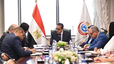 خالد عبد الغفار يناقش توطين صناعة الدواء وتعزيز الاستثمار الصحي مع البنك الدولي