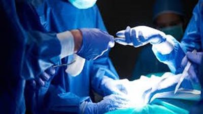 لأول مرة.. فريق طبي يمني ينجح في زراعة الكبد