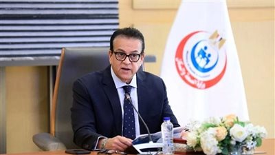 الدكتور خالد عبدالغفار وزير الصحة والسكان