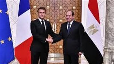 ماكرون: سعيد بلقاء صديقي الرئيس السيسي لتعزيز الرابط القوي بين البلدين