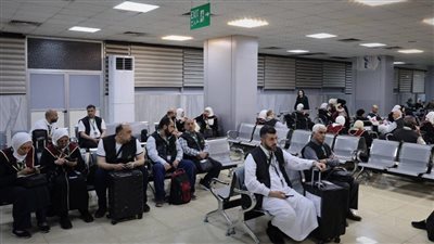 بعد سنوات من التوقف.. الخطوط الجوية السورية تعاود نقل الحجاج إلى الديار المقدسة 