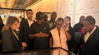 رئيس وزراء بوروندي يتفقد كنوز 