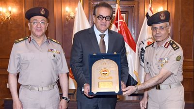القوات المسلحة توقع بروتوكول تعاون مع وزارة الصحة والسكان وتفتتح مركز الباثولوجى بمعامل القوات المسلحة للبحوث الطبية وبنك الدم