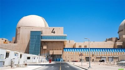 وزير خارجية الإمارات يؤكد حق بلاده في الرد على استهداف محطة براكة النووية