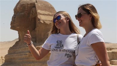  السجن 3 سنوات لشاب بعد واقعة مزاح غريبة مع سائحة صينية