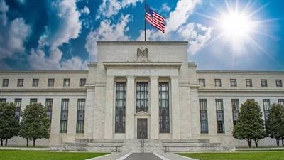 للمرة الرابعة هذا العام.. الفيدرالي الأمريكي يُثبت أسعار الفائدة في نطاق 3.5% و3.75%