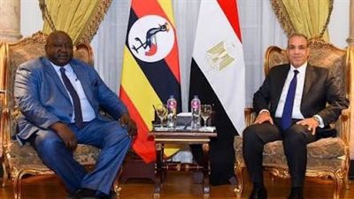 بدر عبد العاطى وزير الخارجية ونظيره الأوغندى