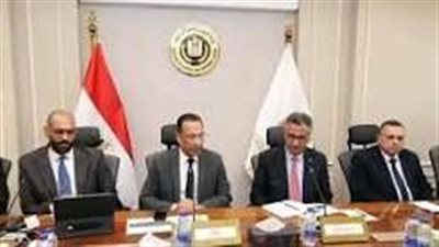 وزيرا التموين والاتصالات يتابعان منظومة كارت الخدمات الحكومية الموحد