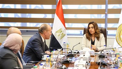 وزيرة التنمية المحلية تتابع مشروع تطهير مصرف كيتشنر مكون المخلفات الصلبة بمحافظات كفر الشيخ والغربية والدقهلية