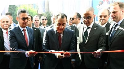 بتخفيضات 25%.. رئيس الوزراء يفتتح المعرض الرئيسي لـ 