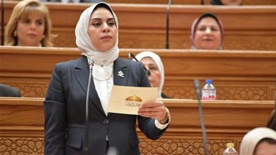 النائبة فاطمة عادل