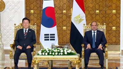 السيسي يلتقي رئيس كوريا الجنوبية في سول ويشهد توقيع اتفاقيات ومذكرات تفاهم