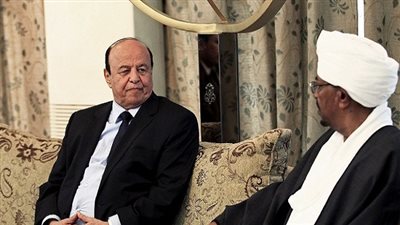 هادي يبحث هاتفيًا مع البشير تطوارت الأوضاع في اليمن