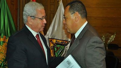 بالصور.. وزير التعليم العالي يتفقد جامعة قناة السويس