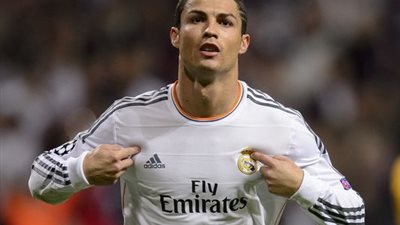 بالفيديو.. رونالدو يقود الريال للفوز على إسبانيول بسداسية