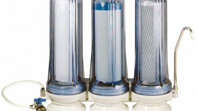 تحريز فلاتر مياه مجهولة المصدر داخل شركة بالقاهرة