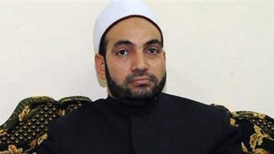 فيديو كارثي.. متصلة تكتشف خيانة زوجها مع أمها