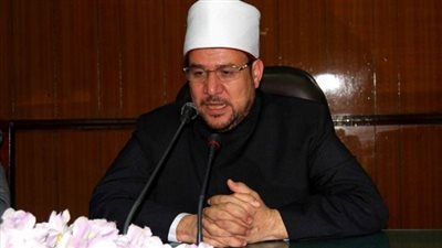 وزير الأوقاف يناقش الاستعدادات لصلاة عيد الأضحى