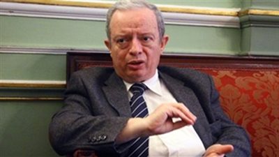 رئيس جامعة عين شمس ينفي تكليفه وزيرًا للتعليم العالي