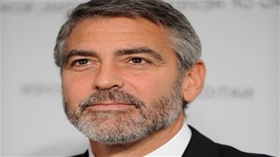 جورج كلوني يتبنى طفلاً سوريًا بعد حادث 