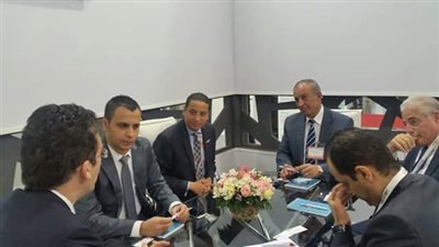 محافظ البحر الأحمر يلتقي كبرى شركات السياحة العالمية في موسكو 