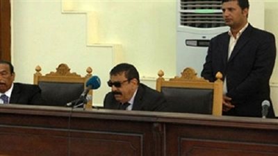 رفع جلسة محاكمة 