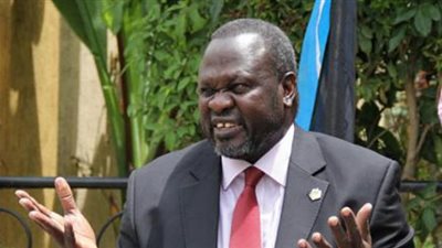 صحيفة سودانية: البشير ينجح في تحقيق مصالحة بين موسفيني ورياك مشار