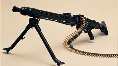 السعودية: ضبط أكثر من 16 ألف طلقة بندقية رشاش و3 أسلحة بمنفذ جمركي