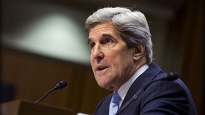 جون كيري يصل لندن لبحث تطورات الوضع في سوريا وأزمة اللاجئين