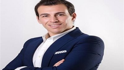 بالفيديو.. رامي رضوان يتعجب من بقاء وزير الآثار في الحكومة