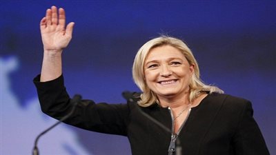 محاكمة رئيسة حزب فرنسي لتشبيهها صلاة المسلمين في الشوارع بالاحتلال