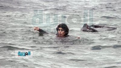 سوري يعبر البحر 