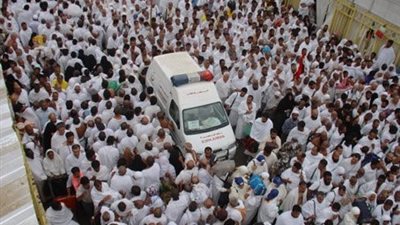 وفاة 220 حاجًا وإصابة المئات في تدافع للحجاج في منى
