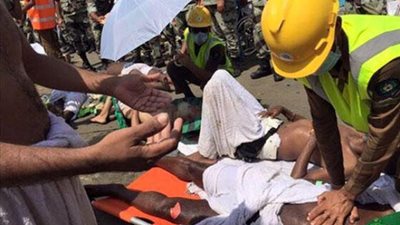 أول فيديوهات للحظات وفاة 717 حاجًا في حادث التدافع الأليم بمنى