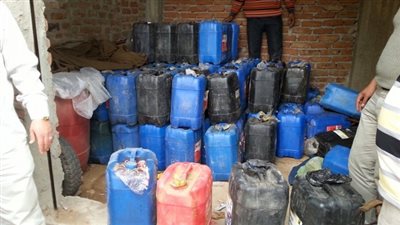 إحباط تهريب 130 ألف لتر بنزين لبيعها بالسوق السوداء خلال ايام العيد