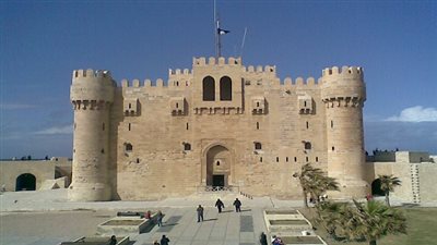 الآثار: لجنة عاجلة لبحث واقعة انهيار سور بالقرب من قلعة قايتباي