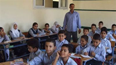 انتظام 153 ألف طالب وطالبة بمدارس السويس 